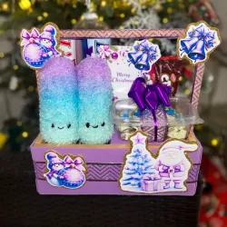 Caja de regalo en morada