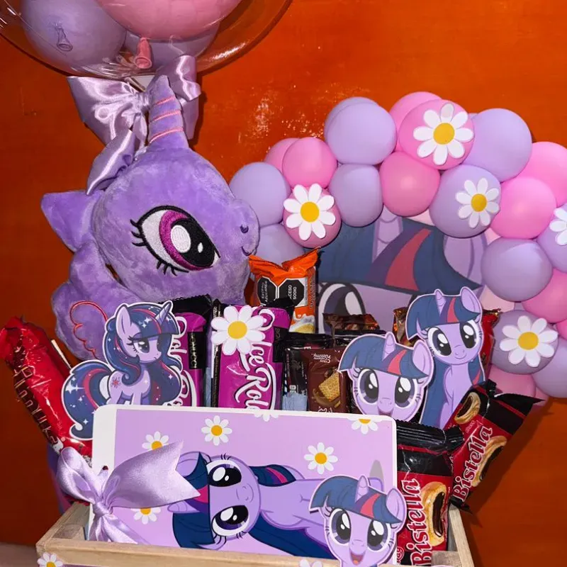 Caja de regalo morada