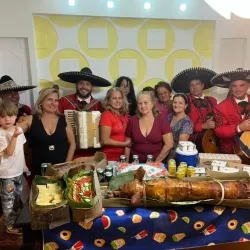 Cena para 25 personas