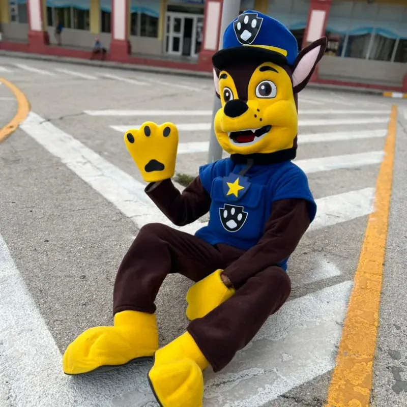 Chase ( Paw Patrol ) 