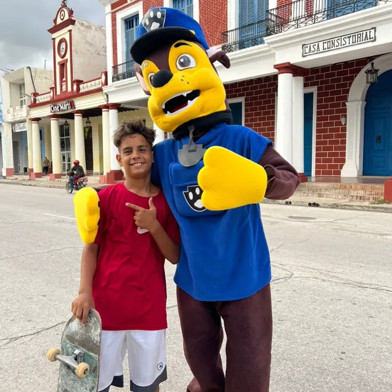 Chase ( Paw Patrol ) 