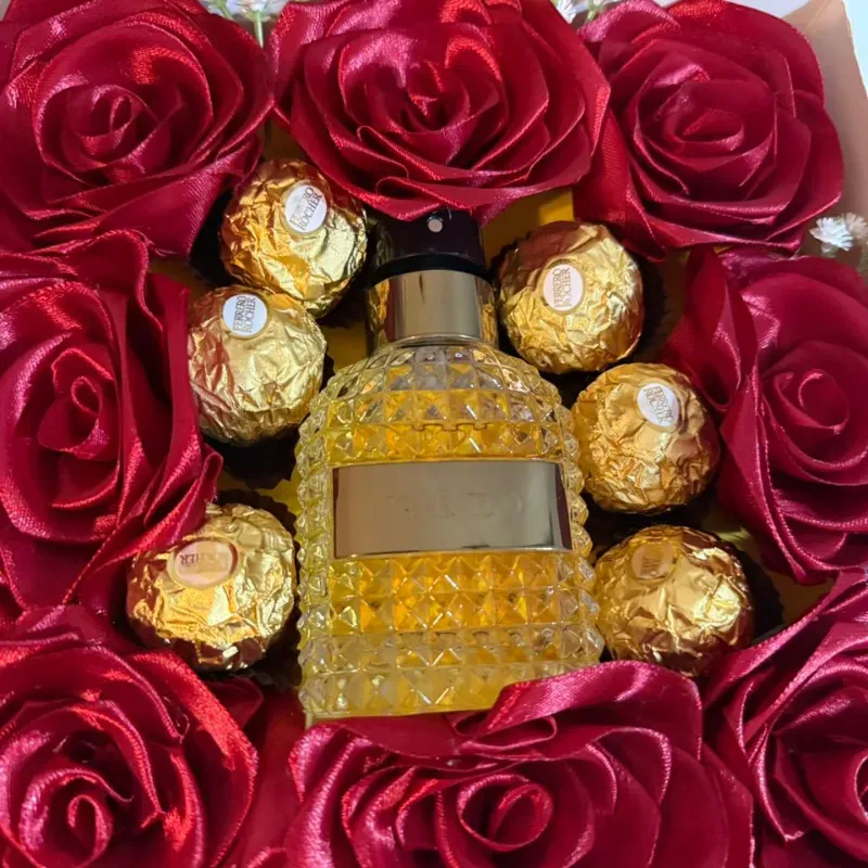 Caja de regalo dorada