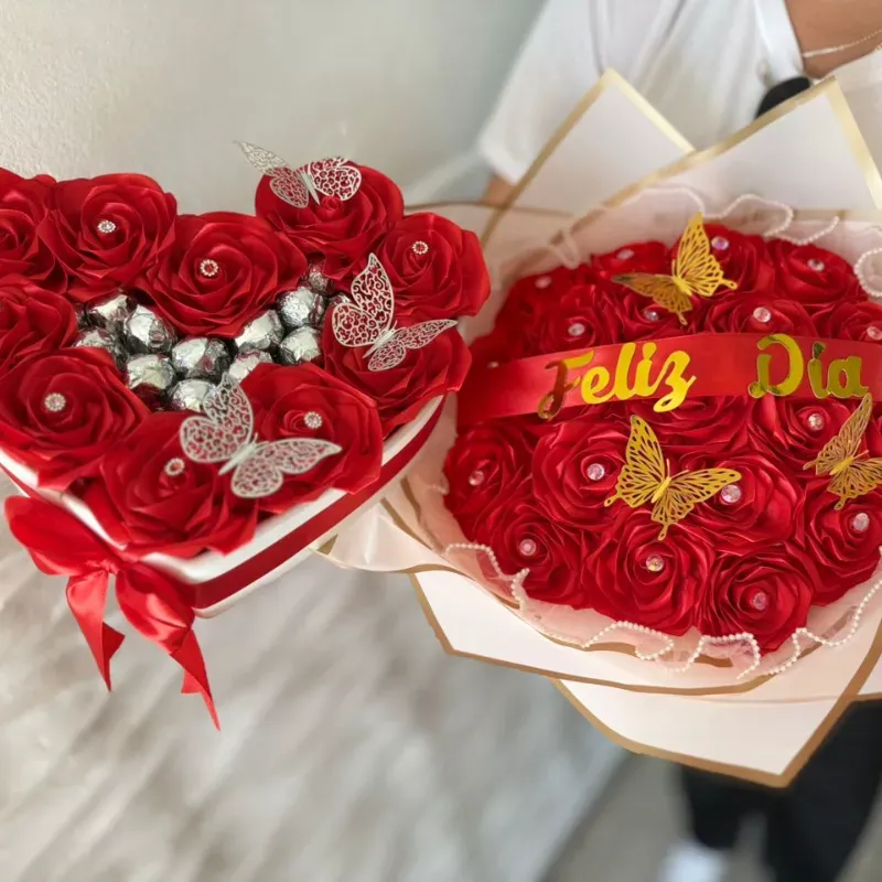 Juego de ramo buchón y corazón con bombones en rojo