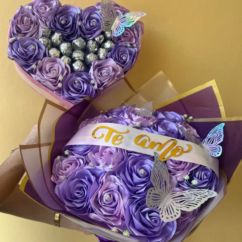 Juego de ramo buchón y 💜 morado "Te amo"