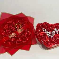 Juego de ramo y ❤️ con bombones "Feliz día"