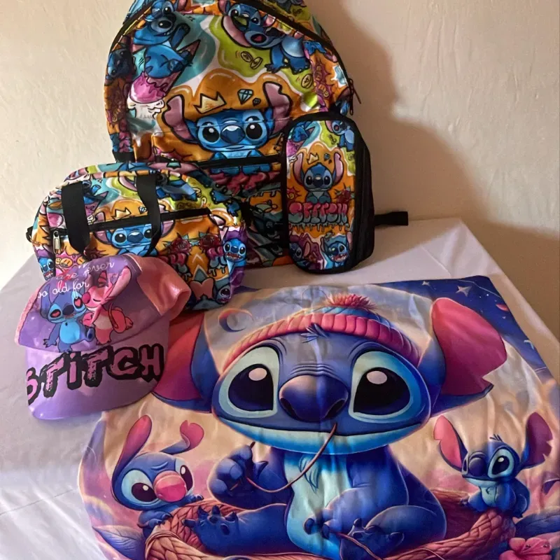 Mochila azul con Stitch 