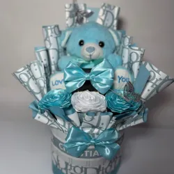 Oso en el trono en azul