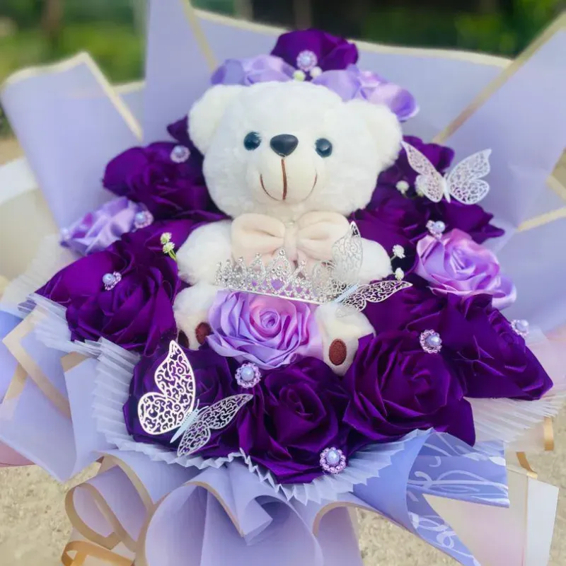 Ramo artificial morado con peluche