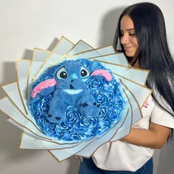 Ramo buchón artificial con Stitch