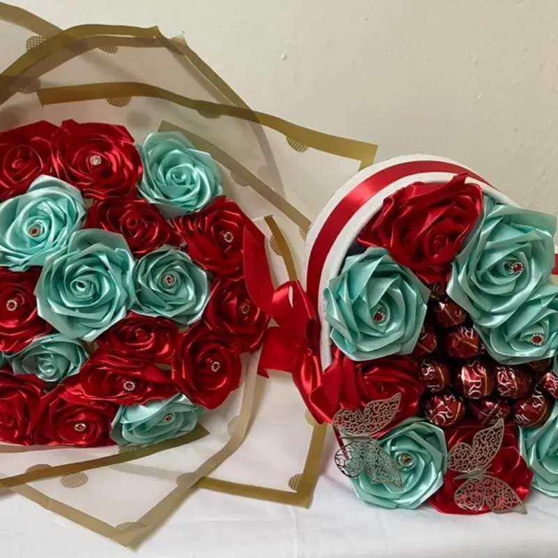 Ramo buchón rojo y verde con 💚 con bombones