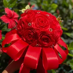 Ramo quinceañera en rojo