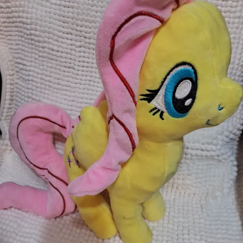 Pony amarillo