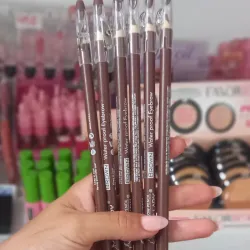 Lapices marrones para ojos y cejas