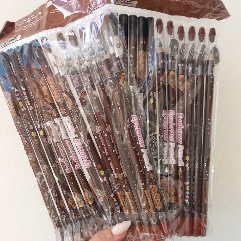 Lápices para ojos y cejas negros 