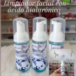 Limpiador facial con ácido hialurónico