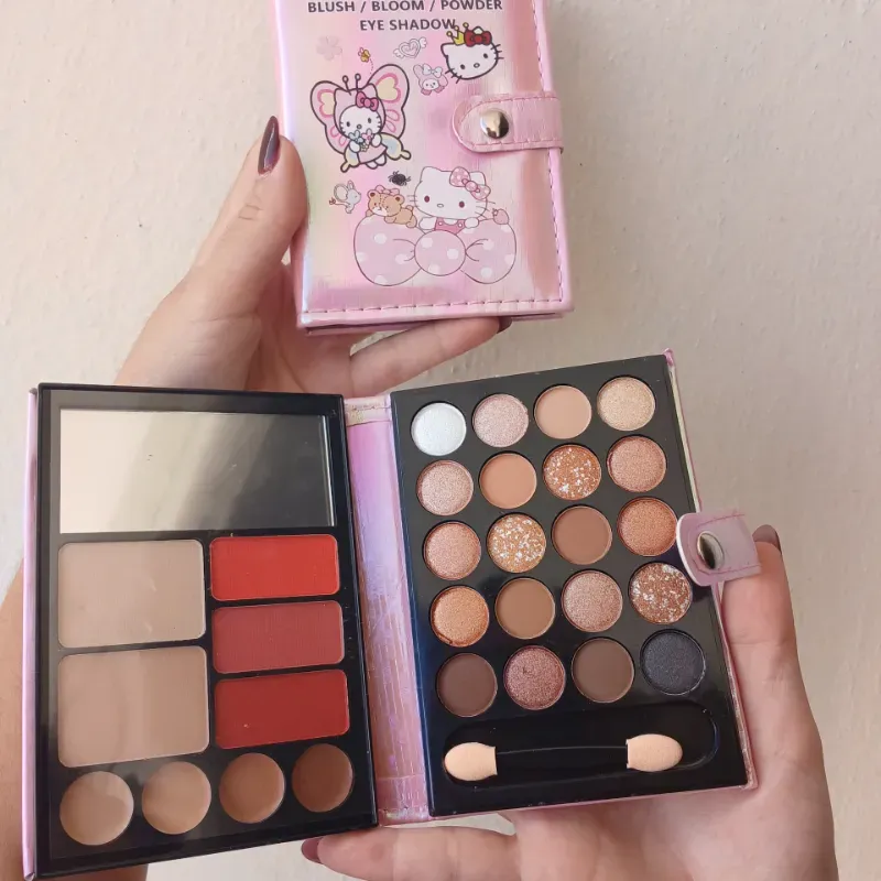 Paleta de Sombras en forma de libros