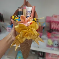 💐Ramo de maquillaje 💛💋