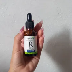 Serum Facial de Retinol 2.5%, Vitamina E y Ácido Hialurónico 