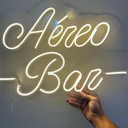 Neón