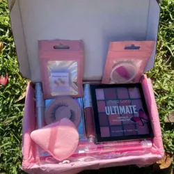 Caja de maquillajes 