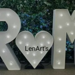 Letras en pareja con luces