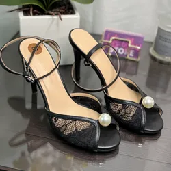 NEGROS CON PERLA tacones 