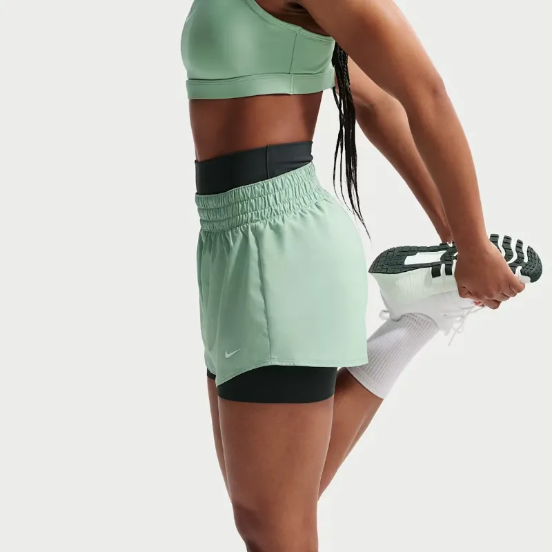 Short Nike