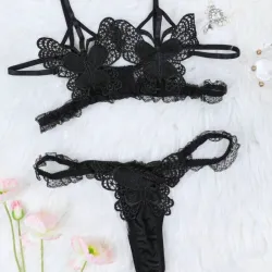 Set de lencería con diseño de mariposa