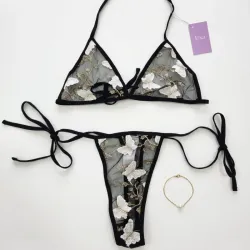Set de lencería de malla con bordado de mariposa
