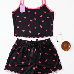 Set de pijama camiseta de tirantes y short estampado de corazón