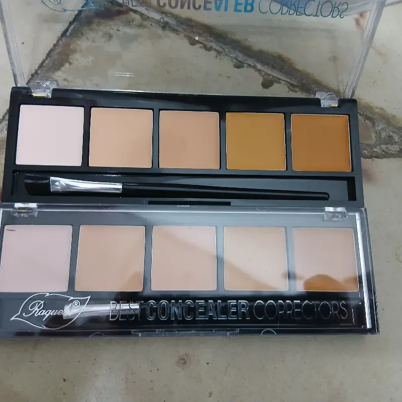 Corrector de ojeras