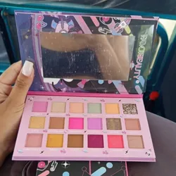 Paleta de Sombra Kuromi
