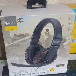 Audífonos con auriculares.