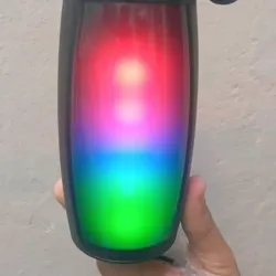 Bocina Bluetooth RGB.