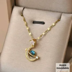 Cadenita de acero inoxidable.