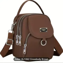 Cartera carmelita.