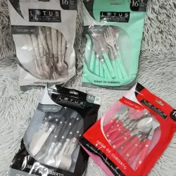 Juego de 16 cubiertos.