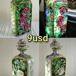 Lámpara artesanal de rosas.