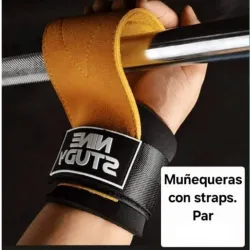 Muñequeras con straps.