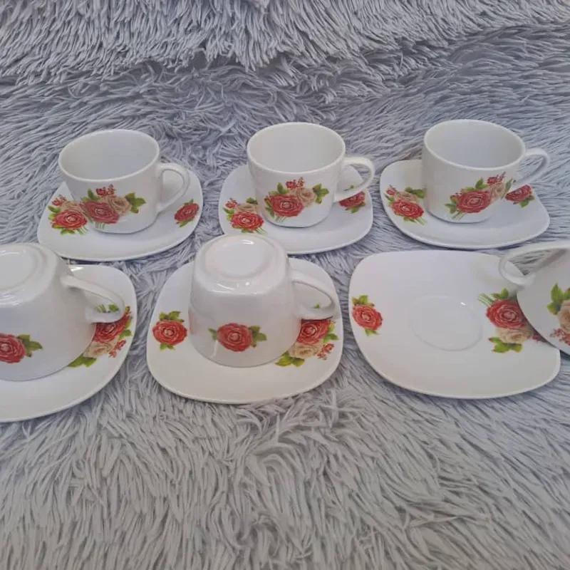 Set de tazas ideal para café con leche o té.