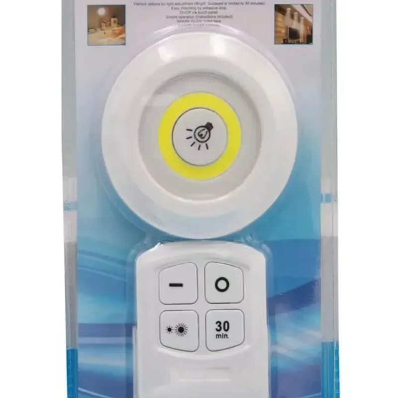 Luz LED, con control remoto.