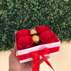 4 rosas + Ferreros STOCK 1 🔥