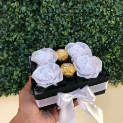 4 rosas + Ferreros STOCK 2 🔥