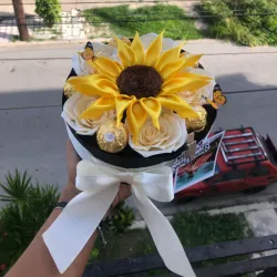Arreglo Rosagirasol Ferrero 💛