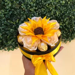 Arreglo Rosagirasol Ferrero 💛