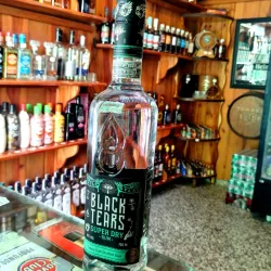 Black Tears -Super Dry White Rum- 700ml.