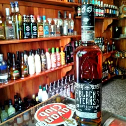 Black Tears -Dry Spiced- 700ml.