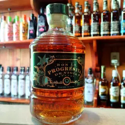 La Progresiva de Vigía -Mezcla "9" Cubana- 700ml. 