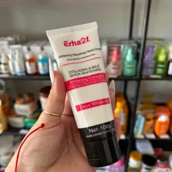 Crema aclaradora y reparadora de manos