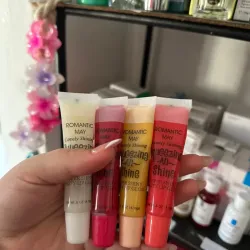 Gloss con color Romantic May